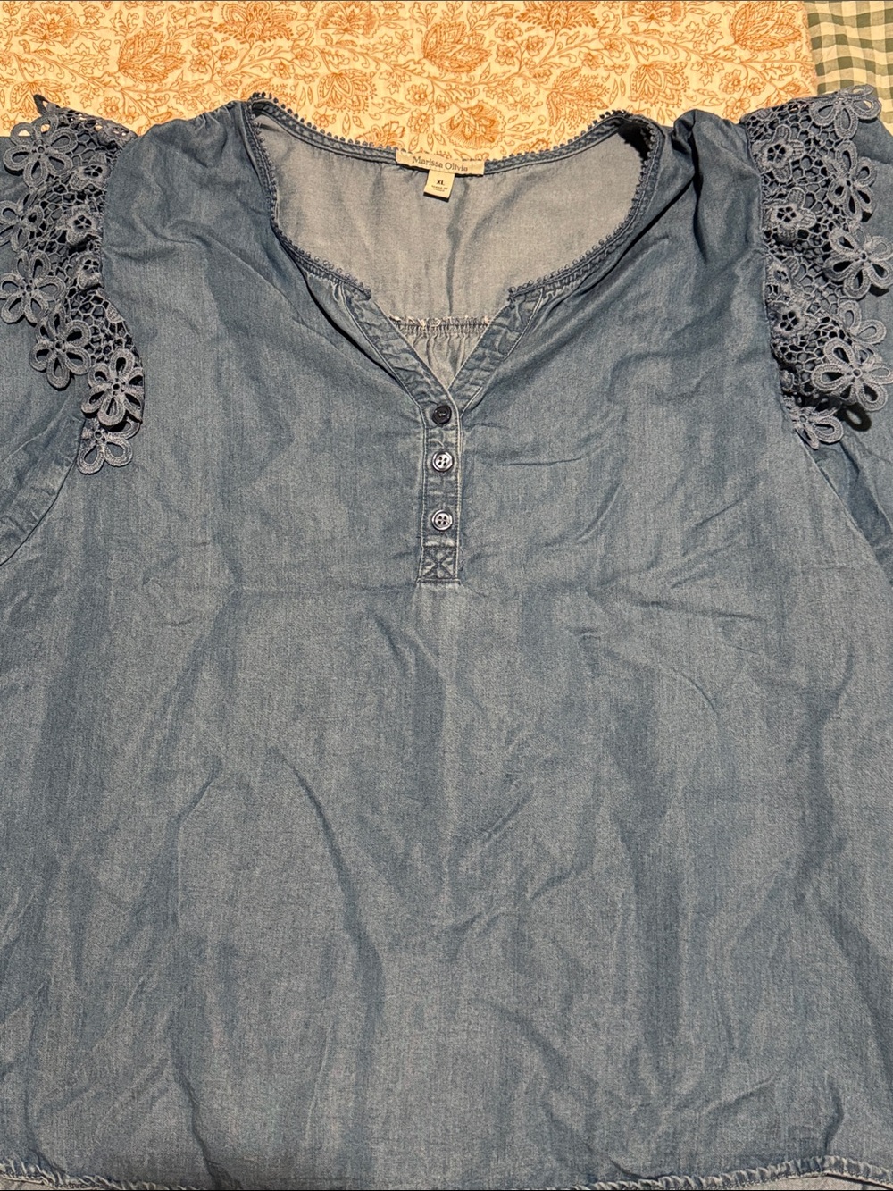 Women’s Chambray Lace-Sleeve Henley Top - Blue